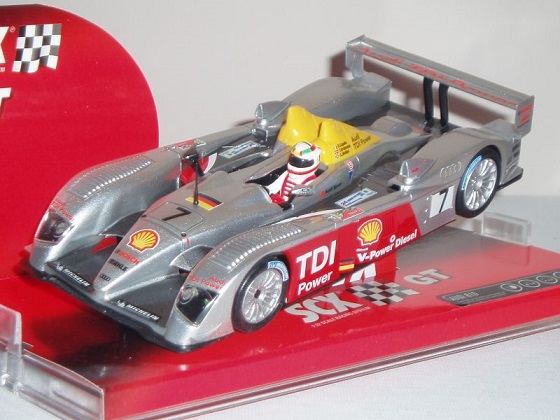 SCX AUDI R10 KRISTENSEN